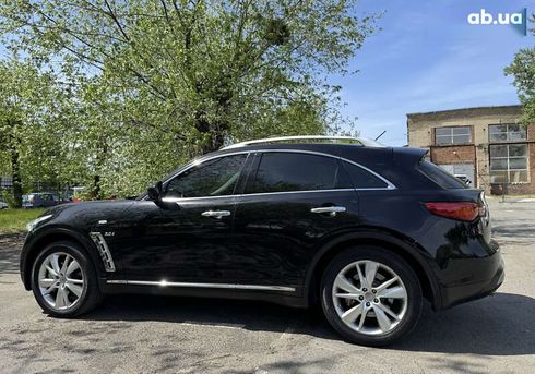 Infiniti QX70 2015 - фото 15