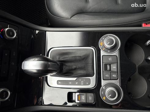 Volkswagen Touareg 2015 черный - фото 29