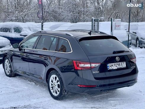 Skoda Superb 2016 - фото 22