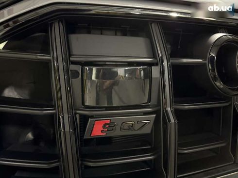Audi SQ7 2020 - фото 19