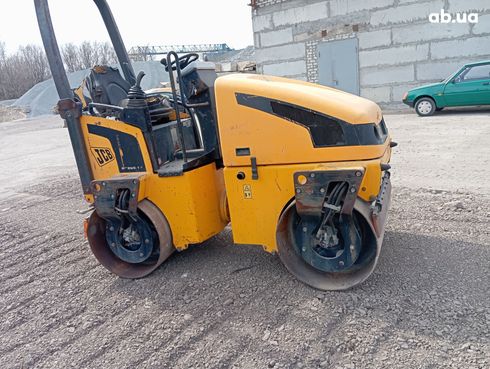 JCB Vibromax 260-120 2008 желтый - фото 11