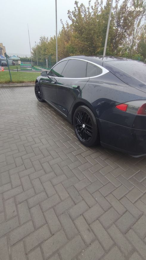 Tesla Model S 2013 черный - фото 13
