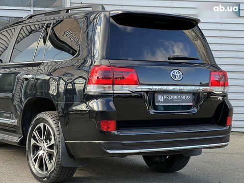 Toyota Land Cruiser 2016 - фото 11