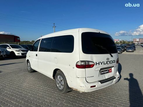 Hyundai H 200 2006 белый - фото 6