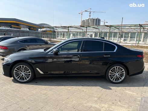 BMW 5 серия 2017 черный - фото 4