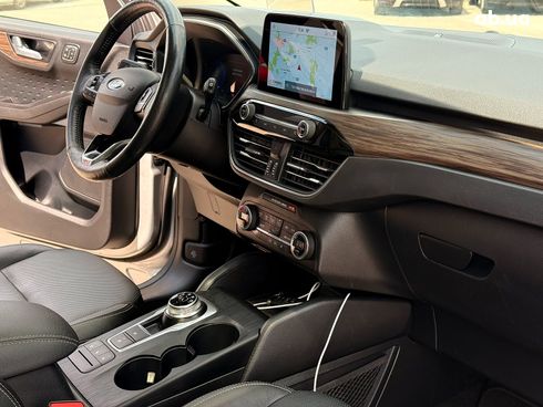 Ford Escape 2019 серый - фото 28