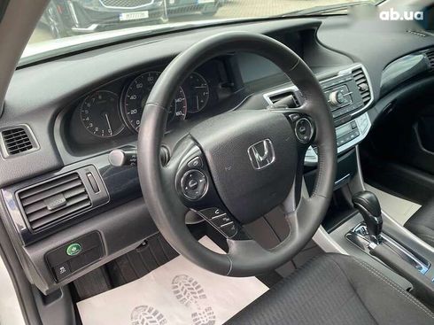 Honda Accord 2015 - фото 16