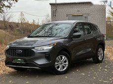 Продаж вживаних Ford Escape 2023 року - купити на Автобазарі