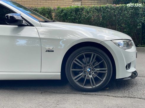 BMW 3 серия 2010 белый - фото 4