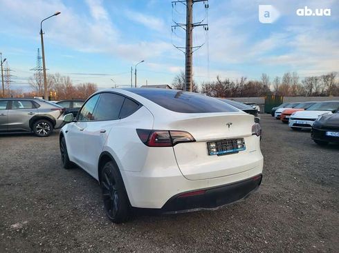 Tesla Model Y 2022 - фото 9
