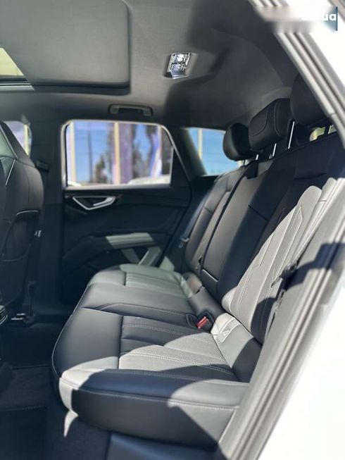 Audi Q4 e-tron 2025 - фото 19