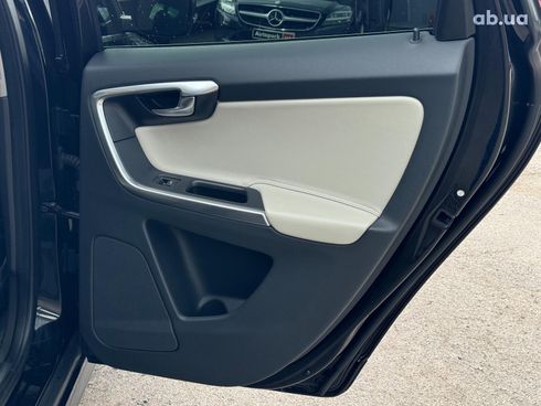 Volvo XC60 2016 черный - фото 24