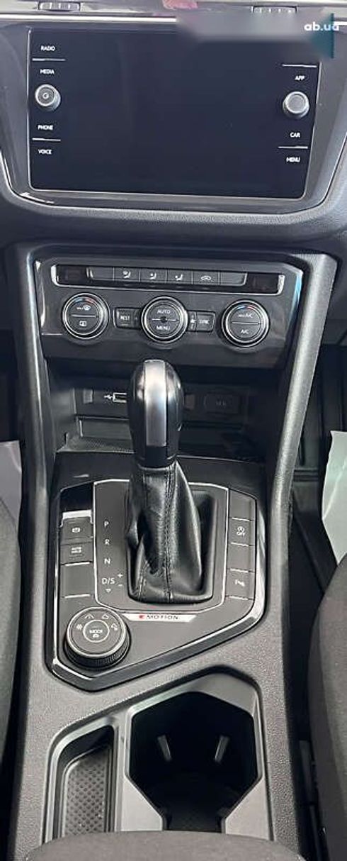 Volkswagen Tiguan 2019 - фото 21