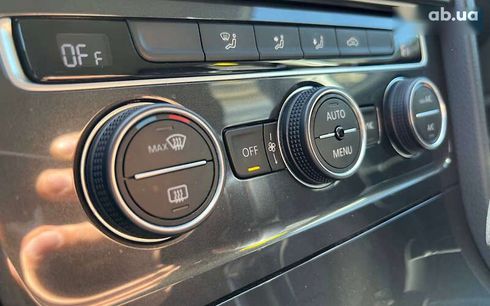 Volkswagen e-Golf 2019 - фото 16