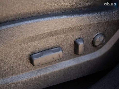 Hyundai Santa Fe 2012 - фото 16