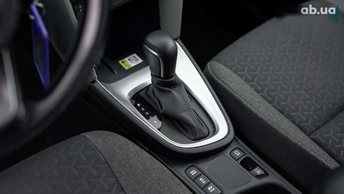 Toyota Yaris Cross 2022 - фото 27