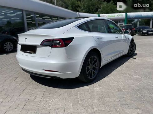 Tesla Model 3 2019 - фото 6