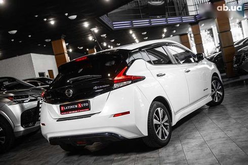Nissan Leaf 2019 - фото 9