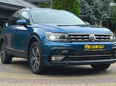 Продажа б/у Volkswagen Tiguan 2017 года - купить на Автобазаре