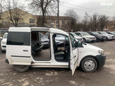 Volkswagen Caddy 2012 белый - фото 9