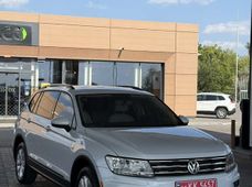 Продаж вживаних Volkswagen Tiguan 2017 року - купити на Автобазарі