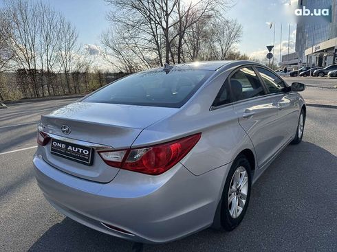 Hyundai Sonata 2012 - фото 6