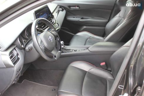 Toyota C-HR 2019 - фото 30