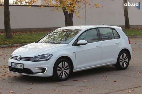 Volkswagen e-Golf 2020 - фото 4