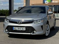 Продажа б/у Toyota Camry в Днепре - купить на Автобазаре