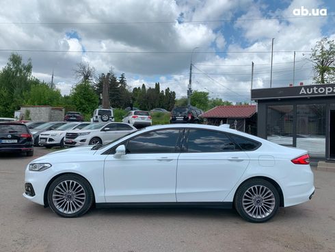 Ford Mondeo 2019 белый - фото 8