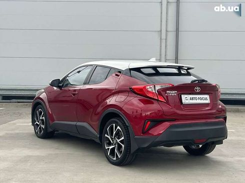 Toyota C-HR 2017 - фото 5