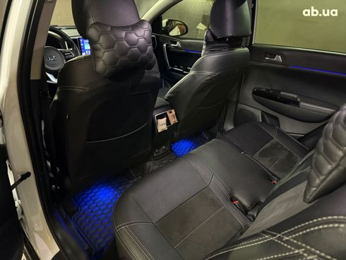 Kia Sportage 2021 белый - фото 15