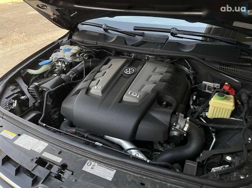 Volkswagen Touareg 2012 - фото 19