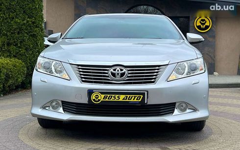 Toyota Camry 2013 - фото 2