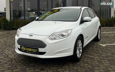 Ford Focus 2018 - фото 3