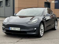 Продаж вживаних Tesla Model 3 2018 року в Дніпрі - купити на Автобазарі