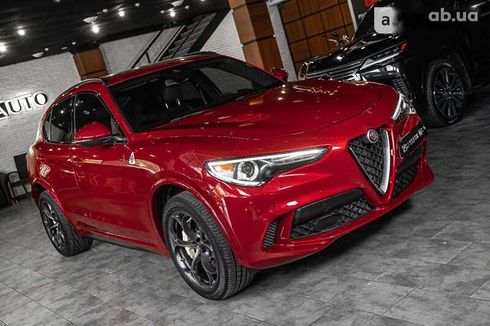 Alfa Romeo Stelvio 2018 - фото 18