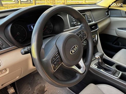 Kia Optima 2017 белый - фото 68