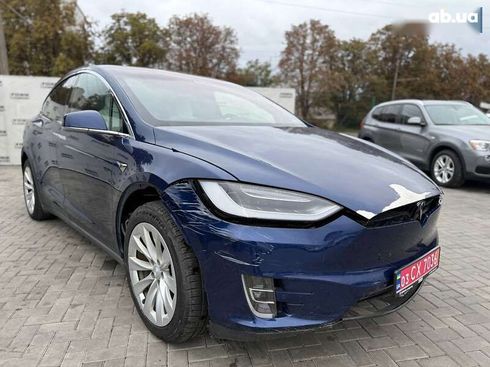 Tesla Model X 2017 - фото 8