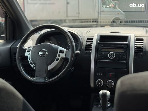 Nissan X-Trail 2011 черный - фото 23