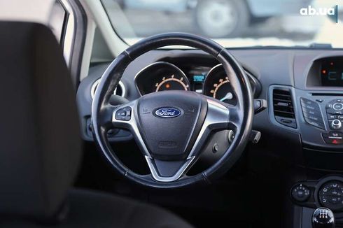 Ford Fiesta 2016 - фото 17