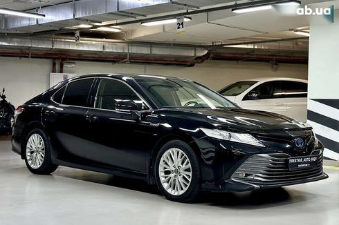 Toyota Camry 2019 - фото 11