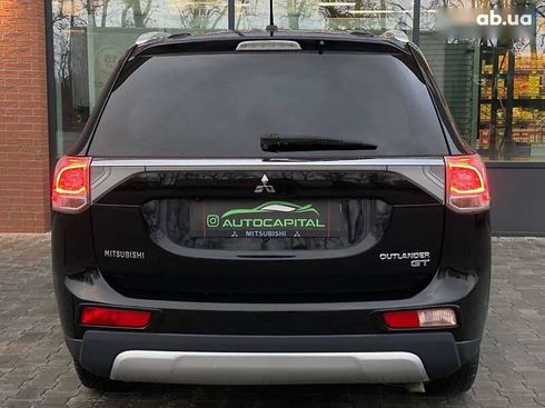 Mitsubishi Outlander 2015 - фото 9