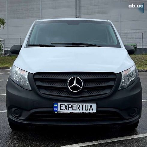 Mercedes-Benz Vito 2022 - фото 8