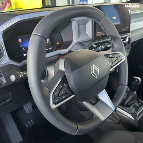 Renault Duster 2025 зеленый - фото 7