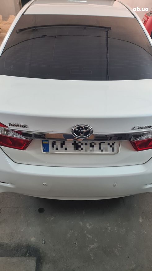 Toyota Camry 2012 белый - фото 5