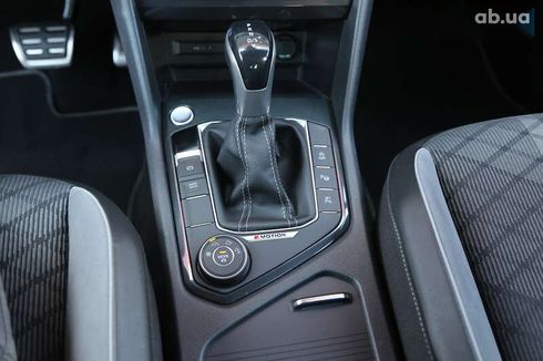 Volkswagen Tiguan 2022 - фото 24
