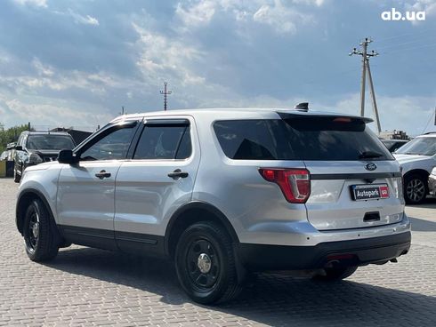 Ford Explorer 2017 серый - фото 9