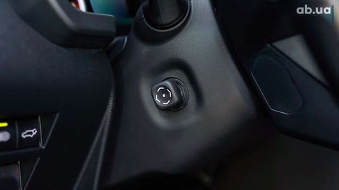 Toyota Land Cruiser 2023 - фото 18
