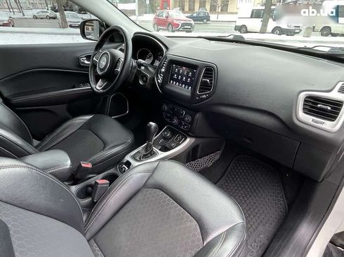 Jeep Compass 2018 - фото 13